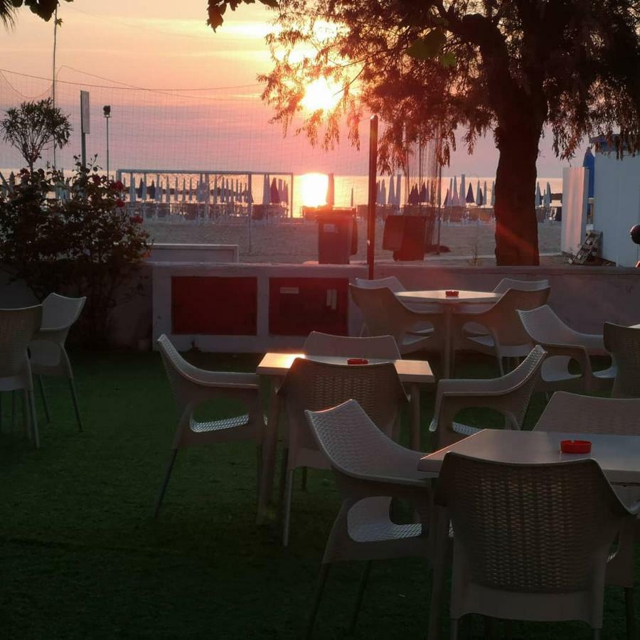Hotel Palmarosa Roseto Degli Abruzzi Exteriör bild